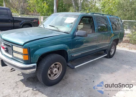 1996 GMC Suburban K2500 z USA, uszkodzony, nr VIN 3GKGK26J2TG516059